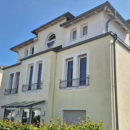 Haus Moewe 12 *