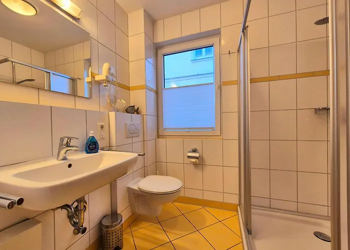 Апартаменты Haus Moewe 12 *